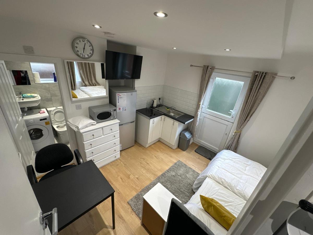 Keedonwood Road Bromley, Rooms With Free Wifi Buitenkant foto
