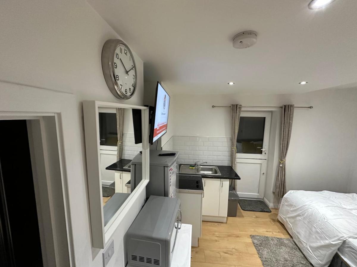 Keedonwood Road Bromley, Rooms With Free Wifi Buitenkant foto