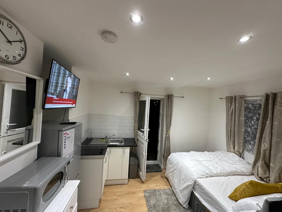 Keedonwood Road Bromley, Rooms With Free Wifi Buitenkant foto
