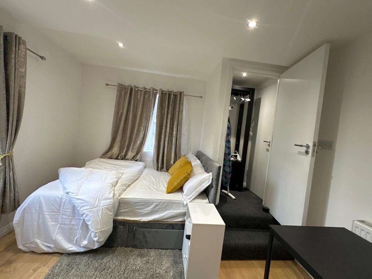 Keedonwood Road Bromley, Rooms With Free Wifi Buitenkant foto