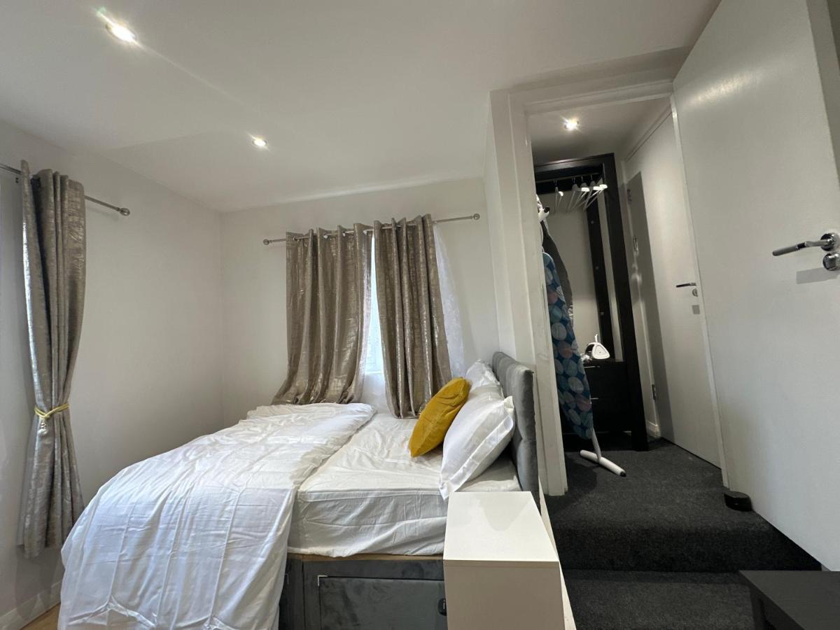 Keedonwood Road Bromley, Rooms With Free Wifi Buitenkant foto