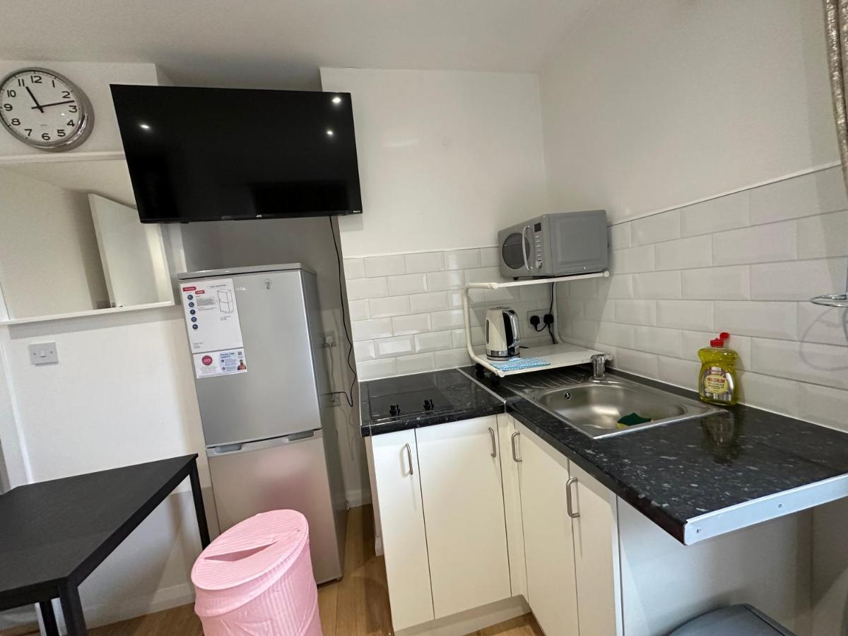 Keedonwood Road Bromley, Rooms With Free Wifi Buitenkant foto