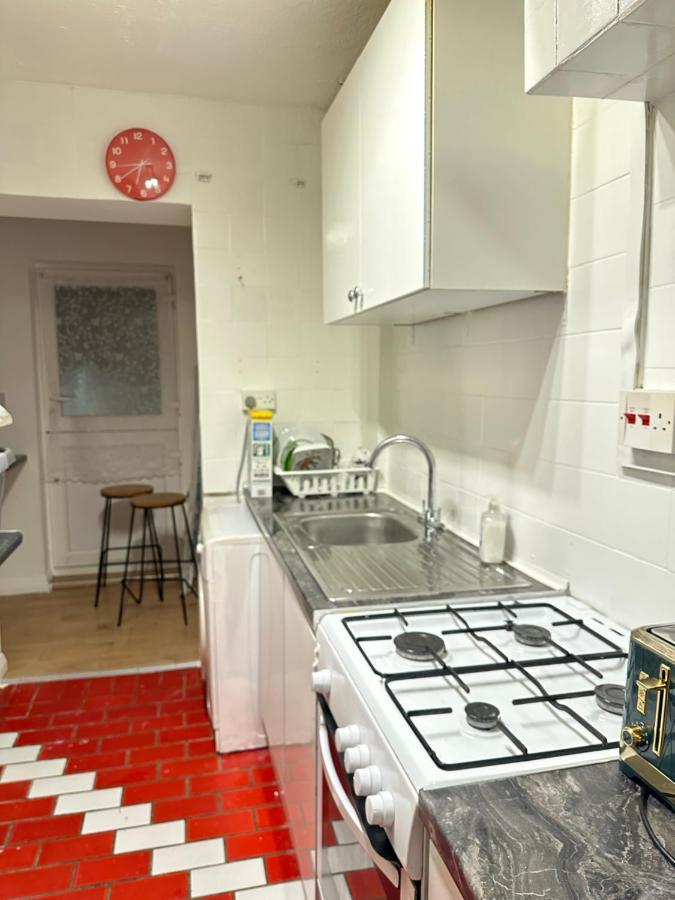 Keedonwood Road Bromley, Rooms With Free Wifi Buitenkant foto