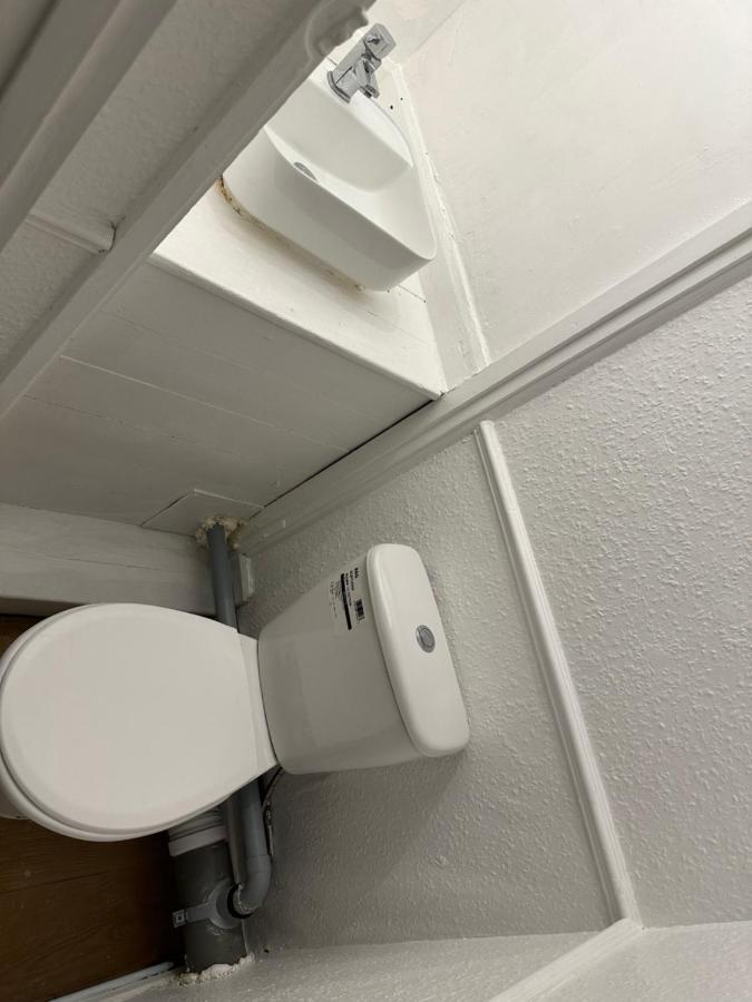 Keedonwood Road Bromley, Rooms With Free Wifi Buitenkant foto