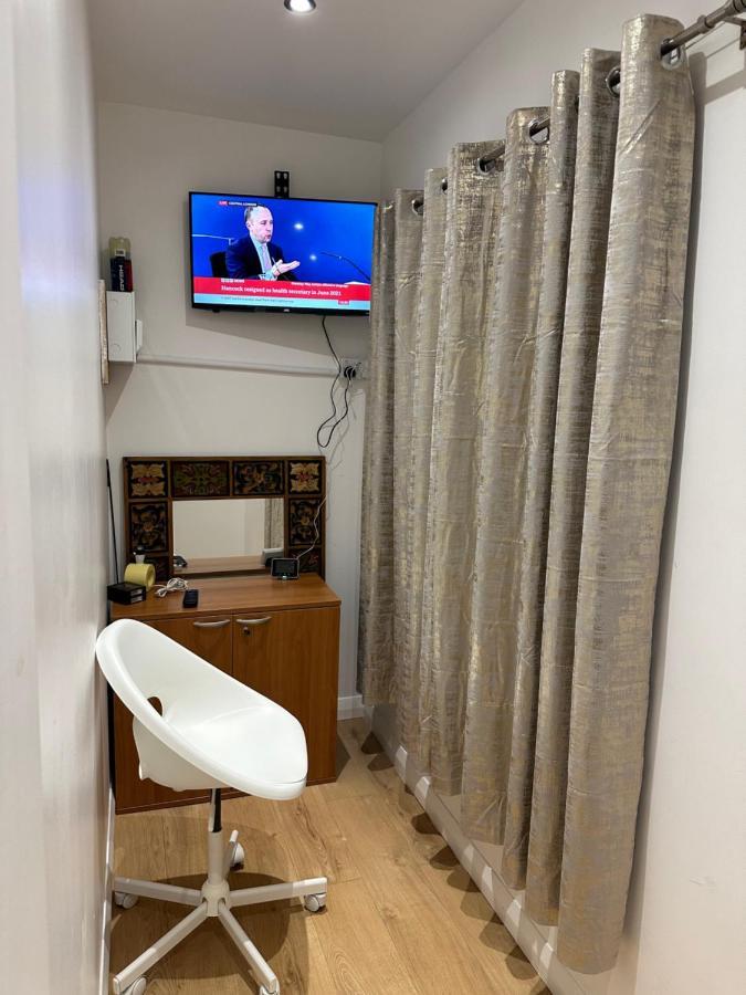 Keedonwood Road Bromley, Rooms With Free Wifi Buitenkant foto
